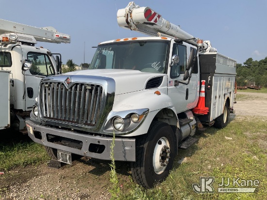 (Bellport, NY) Altec L42A, Over-Center Bucket Truck center mounted on 2015 International 7400 Extend