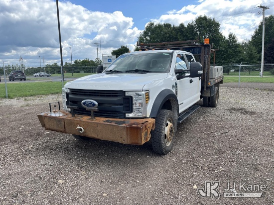 (Louisville, OH) 2019 Ford F-550 Crew-Cab Flatbed/Service Truck Runs & Moves) (Corrosion