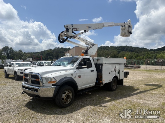 (Smock, PA) Altec AT37-G, Telescopic Insulated Bucket Truck mounted on 2011 Dodge Ram 5500 Regular C