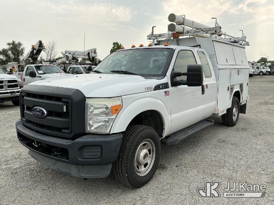 (Plymouth Meeting, PA) 2016 Ford F350 4x4 Extended-Cab Enclosed Service Truck Runs & Moves