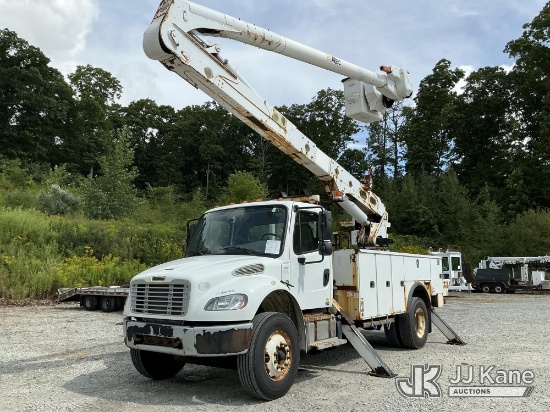 (Shrewsbury, MA) Altec AA55, Material Handling Bucket Truck rear mounted on 2019 Freightliner M2 106