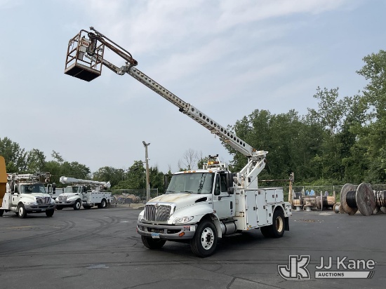 (North Haven, CT) Altec AT40-C, Telescopic Non-Insulated Cable Placing Bucket Truck center mounted o