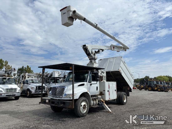 (Plymouth Meeting, PA) Altec LR760-E70, Over-Center Elevator Bucket Truck mounted behind cab on 2017