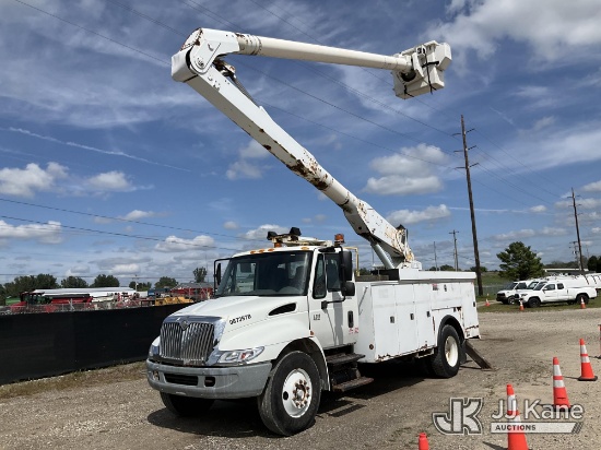 (Charlotte, MI) Altec AA600L, Articulating Non-Over Center Bucket Truck rear mounted on 2008 Interna