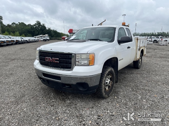 (Louisville, OH) 2013 GMC Sierra 2500HD 4x4 Extended-Cab Service Truck Runs & Moves) (Dash Warning I