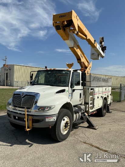 (Neenah, WI) Versalift VST5500I01, Articulating & Telescopic Material Handling Bucket Truck center m