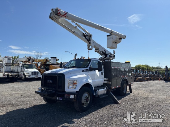 (Plymouth Meeting, PA) Altec L44E, Over-Center Bucket Truck center mounted on 2018 Ford F750 Utility
