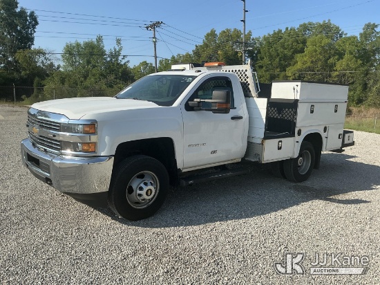 (Fort Wayne, IN) 2017 Chevrolet Silverado 3500HD Service Truck Runs & Moves) (Hail Damage