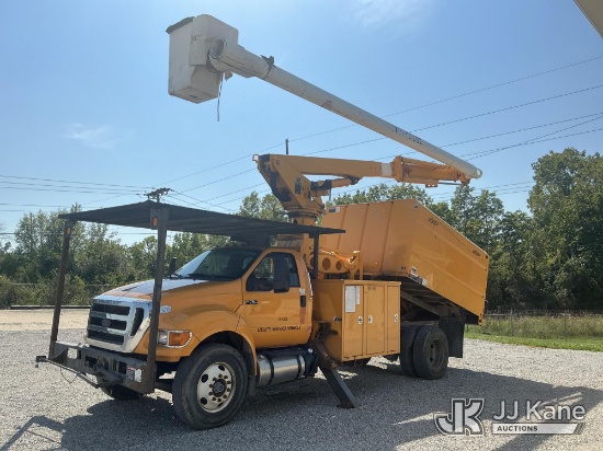 (Fort Wayne, IN) Altec LR760-E70, Over-Center Elevator Bucket Truck mounted behind cab on 2015 Ford