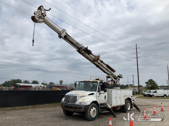 (Charlotte, MI) Altec DM47-TR, Digger Derrick rear mounted on 2006 International 4300 Utility Truck