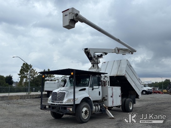 (Plymouth Meeting, PA) Altec LR760-E70, Over-Center Elevator Bucket Truck mounted behind cab on 2018
