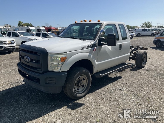(Plymouth Meeting, PA) 2015 Ford F350 4x4 Cab & Chassis Runs & Moves
