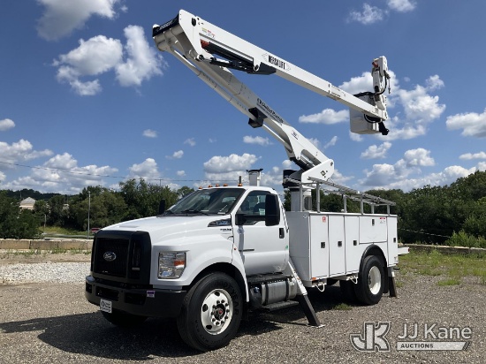 (Plymouth Meeting, PA) Versalift VST-52I, Articulating & Telescopic Material Handling Bucket Truck m