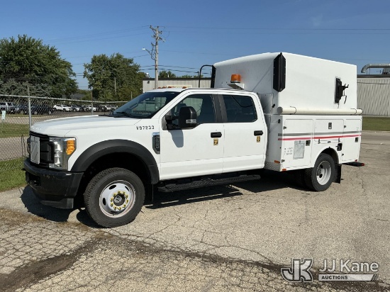 (Neenah, WI) 2017 Ford F-450 SD Crew-Cab Enclosed Service Truck Runs & Moves