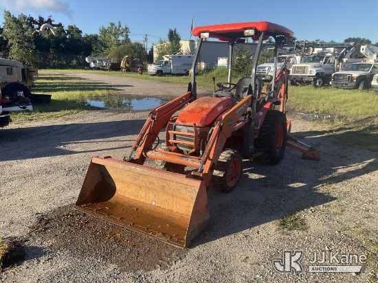 (Bellport, NY) 2015 Kubota B26 4x4 Mini Tractor Loader Backhoe Runs, Moves & Operates) (Engine Perfo