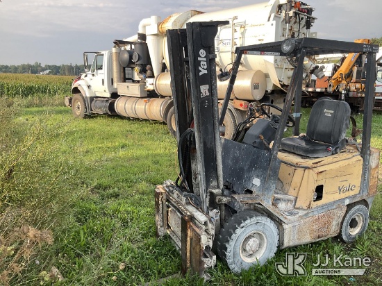 (Charlotte, MI) 1992 Yale GP030 Rubber Tired Forklift Condition Unknown, Exterior Defects - No LP Ga