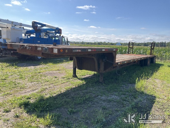 (Charlotte, MI) 2000 Utility Trailer Manufacturer T/A Step Deck Trailer Corrosion