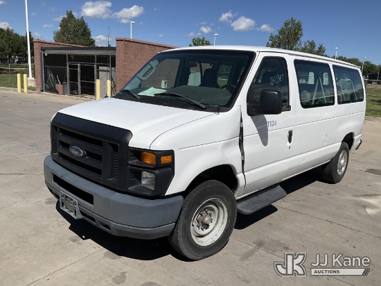 (Colorado Springs, CO) 2012 Ford E350 Passenger Van Runs & Moves) (Dash Warning Indicator On