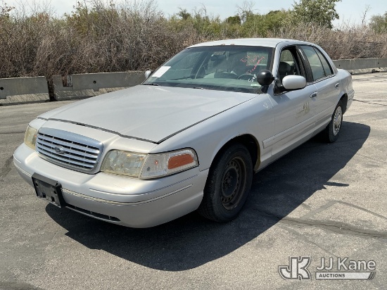 (Salt Lake City, UT) 2001 Ford Crown Victoria Police Interceptor 4-Door Sedan Runs & Moves