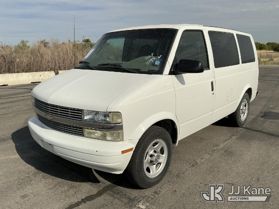 (Salt Lake City, UT) 2003 Chevrolet Astro AWD Mini Passenger Van Runs & Moves