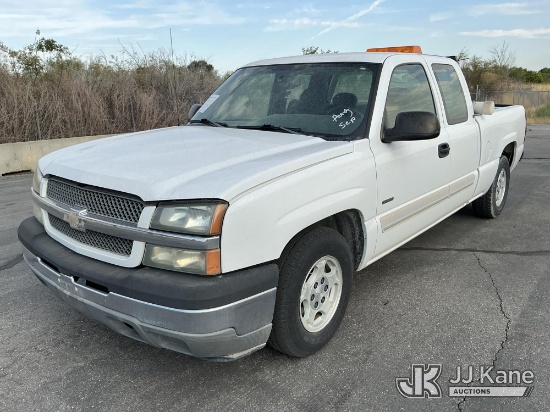 (Salt Lake City, UT) 2005 Chevrolet Silverado 1500 Extended-Cab Pickup Truck Runs & Moves