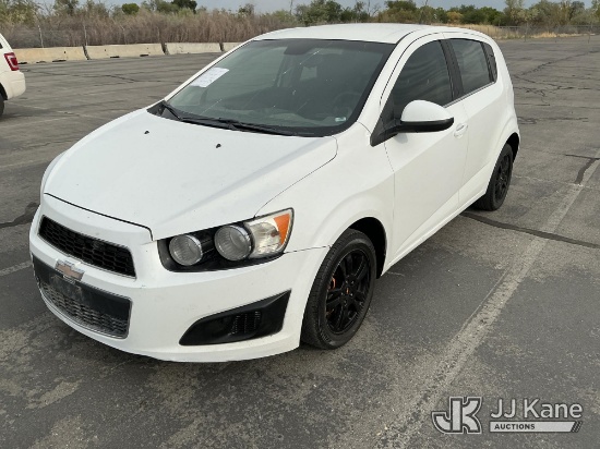 (Salt Lake City, UT) 2012 Chevrolet Sonic 4-Door Hatch Back Runs & Moves) (Dash Indicator Lights, Wi