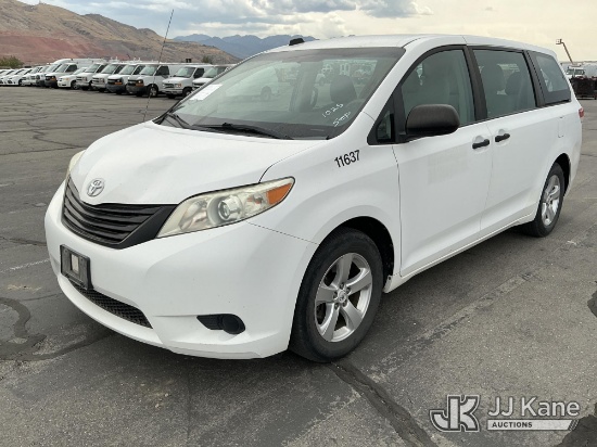 (Salt Lake City, UT) 2011 Toyota Sienna Mini Passenger Van Runs & Moves