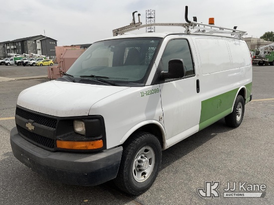 (Kennewick, WA) 2012 Chevrolet Express G2500 Cargo Van Runs & Moves) (Dash Warning Indicators On
