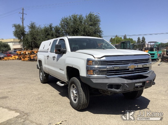 (Fresno, CA) 2017 Chevrolet Silverado 2500HD Extended-Cab Pickup Truck Runs & Moves