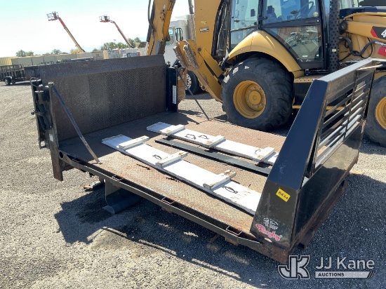 (Salt Lake City, UT) Flatbed NOTE: This unit is being sold AS IS/WHERE IS via Timed Auction and is l