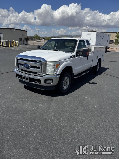 (Cedar City, UT) 2016 Ford F350 4x4 Extended-Cab Service Truck Runs & Moves