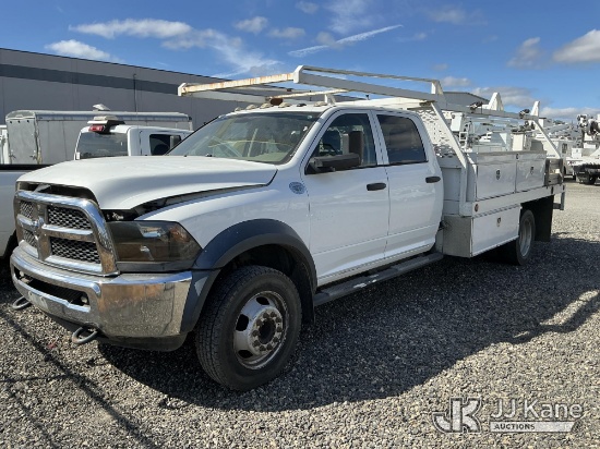 (Portland, OR) 2014 RAM 5500 Crew-Cab Flatbed/Service Truck Runs & Moves) (Dash Warning Indicators O