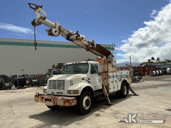 (Kahului, HI) Altec D845A-BR, Digger Derrick rear mounted on 1999 International 4900 Utility Truck R