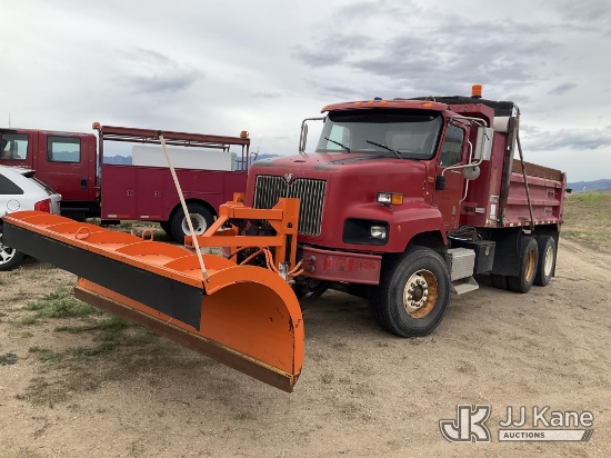 (Colorado Springs, CO) 2003 International 5600i T/A Dump Truck Runs, Moves & Dump Operates