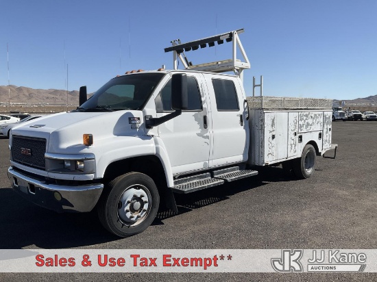 (Las Vegas, NV) 2007 GMC C5500 Crew-Cab Utility Truck Runs & Moves)( Dash Warning Indicators On