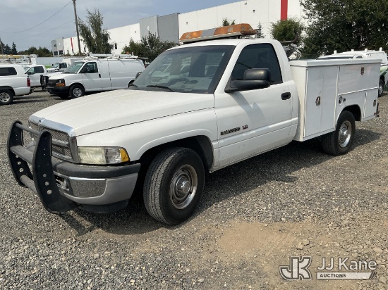 (Jurupa Valley, CA) 1999 Dodge Ram 2500 Service Truck Runs & Moves) (Frame Damage