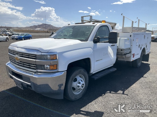 (Las Vegas, NV) 2015 Chevrolet Silverado 3500HD Service Truck Runs & Moves