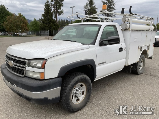 (Hayden, ID) 2006 Chevrolet Silverado 2500HD Enclosed Service Truck Runs & Moves) (Dash Warning Indi