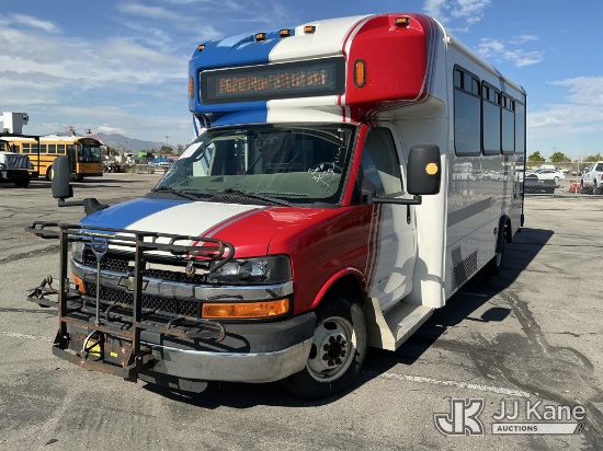 (Salt Lake City, UT) 2015 Chevrolet Express G4500 Passenger Bus Runs & Moves) (Dash Indicator Light