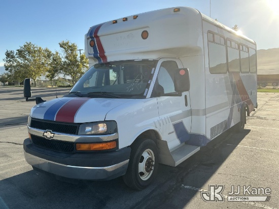 (Salt Lake City, UT) 2013 Chevrolet Express G4500 Passenger Bus Runs & Moves