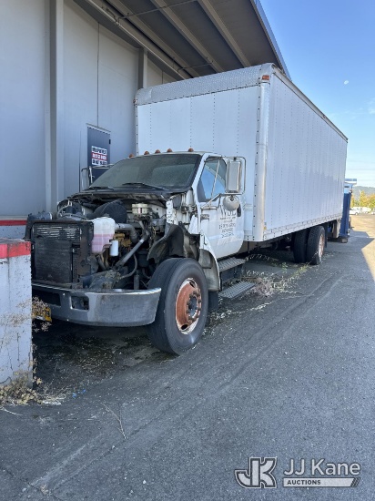 (Portland, OR) 2005 Ford F-650 Van Body Truck Condition Unknown) (Collision Issues) (Seller States: