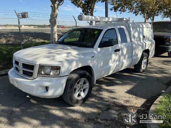 (Dixon, CA) 2009 Dodge Dakota SXT Ext. Cab Extended-Cab Pickup Truck Runs & Moves