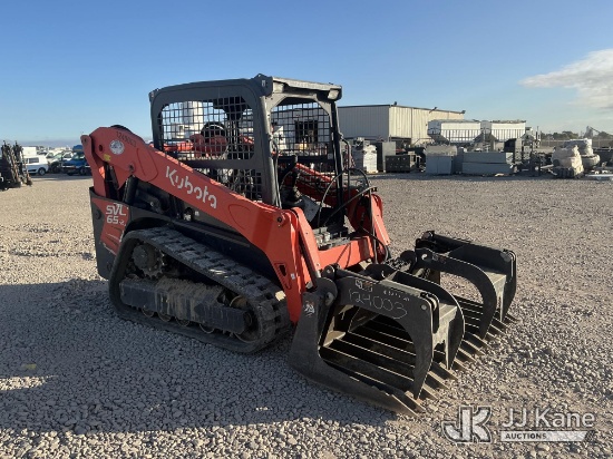 (Dixon, CA) Kubota SVL65-2 Tracked Skid Steer Loader Runs, Moves & Operates) (Hydraulic System Defec