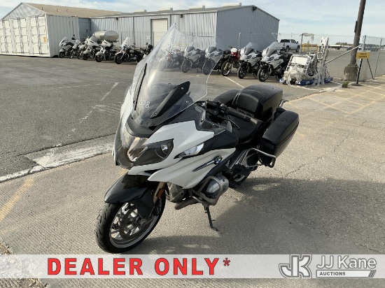 (Dixon, CA) 2016 BMW R1200RT Motorcycle Runs & Moves