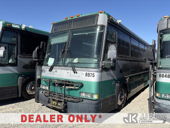 (Dixon, CA) 2003 MCI Transit Bus Bus Not Running, Conditions Unknown