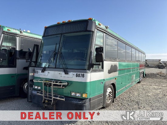 (Dixon, CA) 2003 MCI Transit Bus Bus Not Running, Conditions Unknown