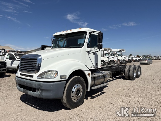 (Dixon, CA) 2006 Freightliner Columbia 120 Cab & Chassis Runs & Moves