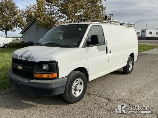 (Dixon, CA) 2013 Chevrolet Express 2500 Cargo Van Runs & Moves) (Refer To Photos
