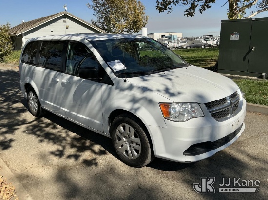 (Dixon, CA) 2018 Dodge Grand Caravan Van Runs & Moves