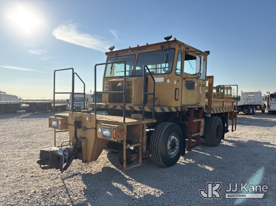 (Dixon, CA) 1998 Trackmobile Mobile Rail Car Mover Runs & Moves, Does Not Operate, Damaged Hydraulic